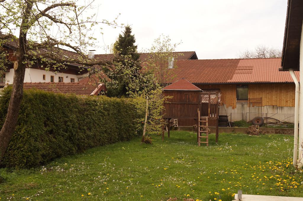 فيلا Ferienhaus Chiemsee Übersee الغرفة الصورة